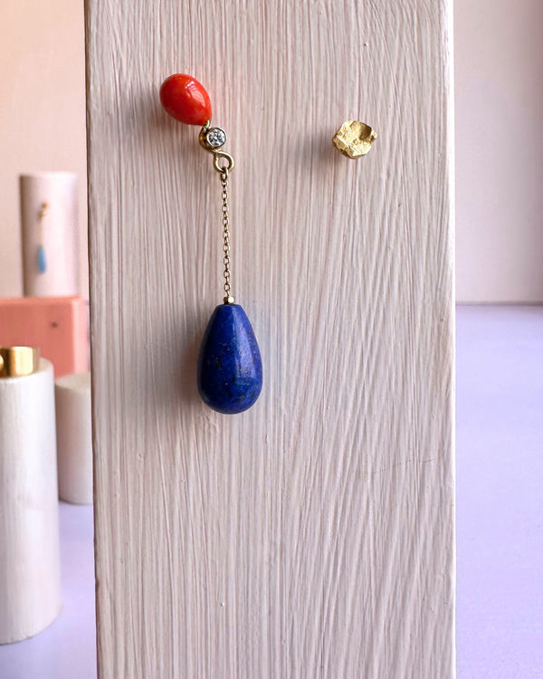 Le Feté ørering rød Koral og blå Lapis Lazuli & Hvid Diamant - 18 Karat Guld